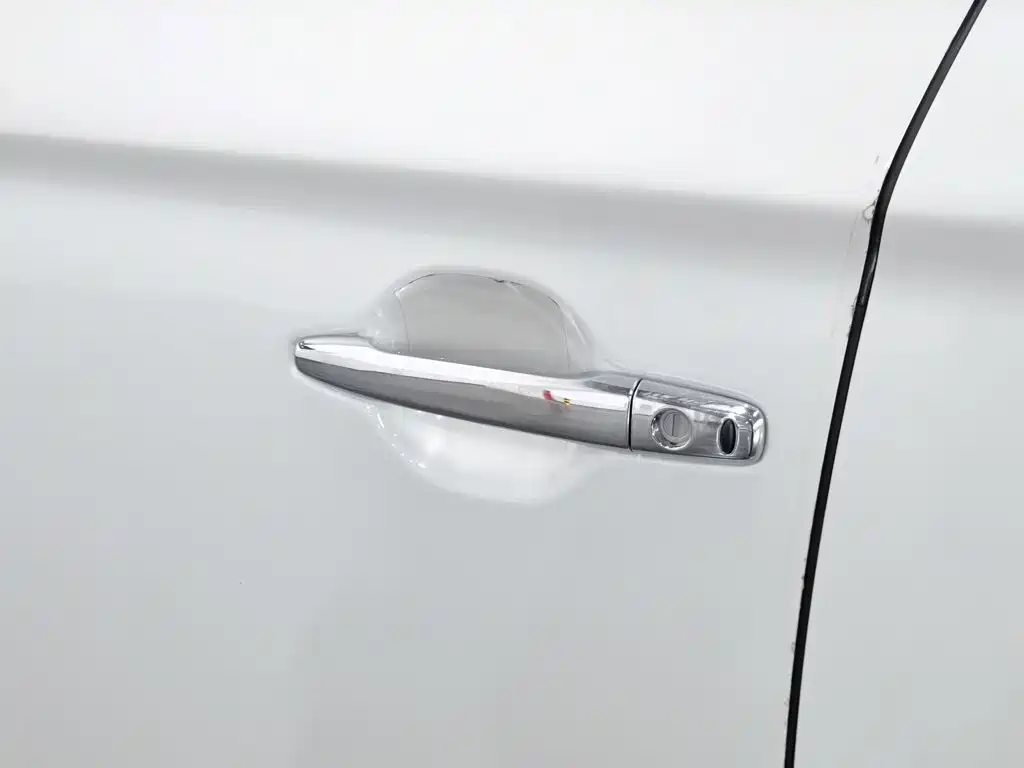 Mitsubishi Outlander 2017 — фото 18