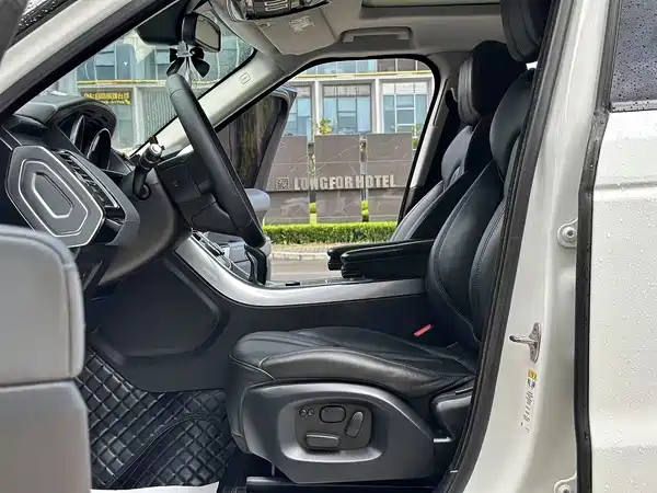 Land Rover Range Rover Sport 2015