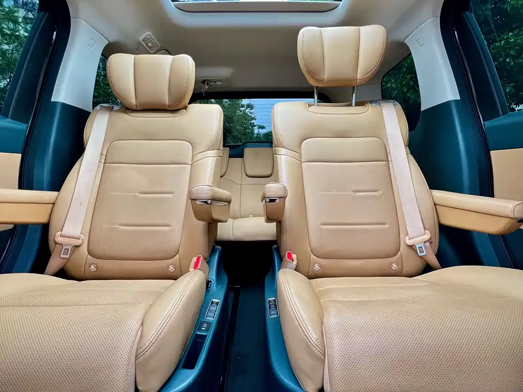 GAC Motor Trumpchi E8 2024 — фото 12