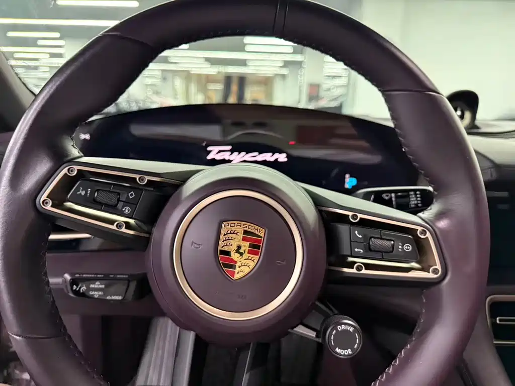 Porsche Taycan 2022 — фото 8