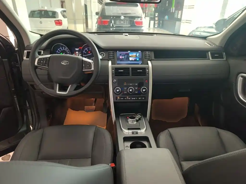 Land Rover Discovery Sport 2016 — фото 10