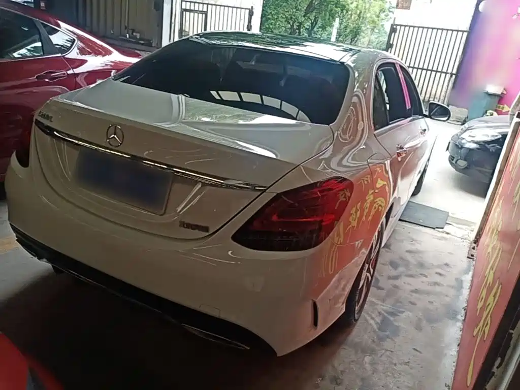 Mercedes-Benz C-Class 2020