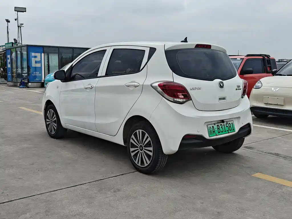Changan Benben E-Star 2022 — фото 11
