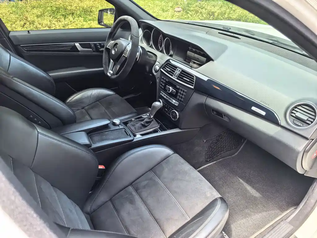 Mercedes-Benz C-Class AMG 2016 — фото 14