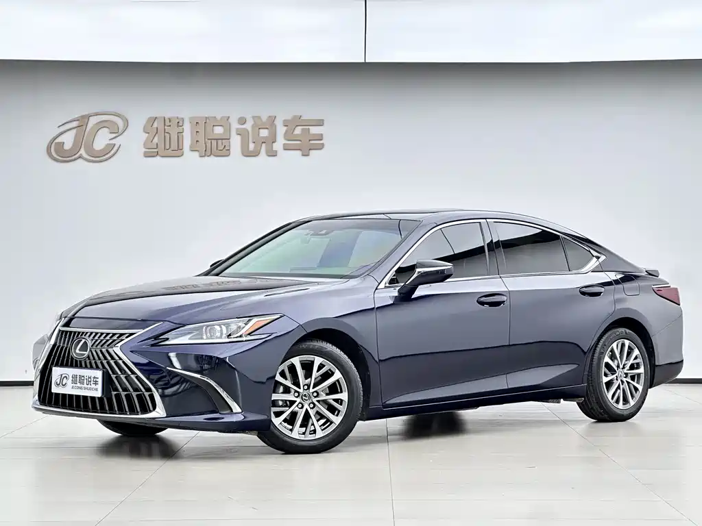 Lexus ES 2024 — фото 1