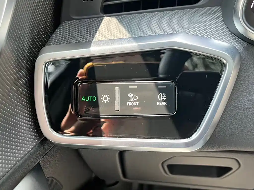 Audi A6L 2025