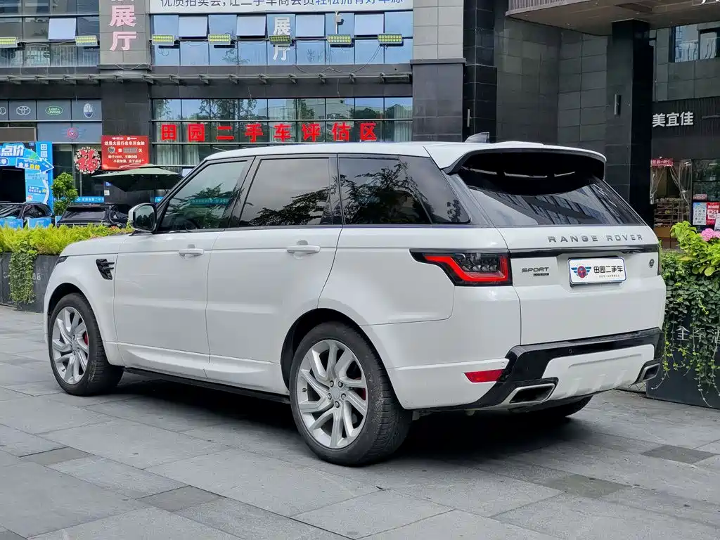 Land Rover Range Rover Sport 2018 — фото 4