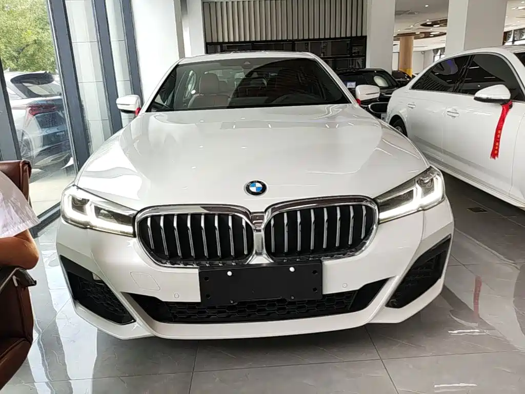 BMW 5 Series 2022