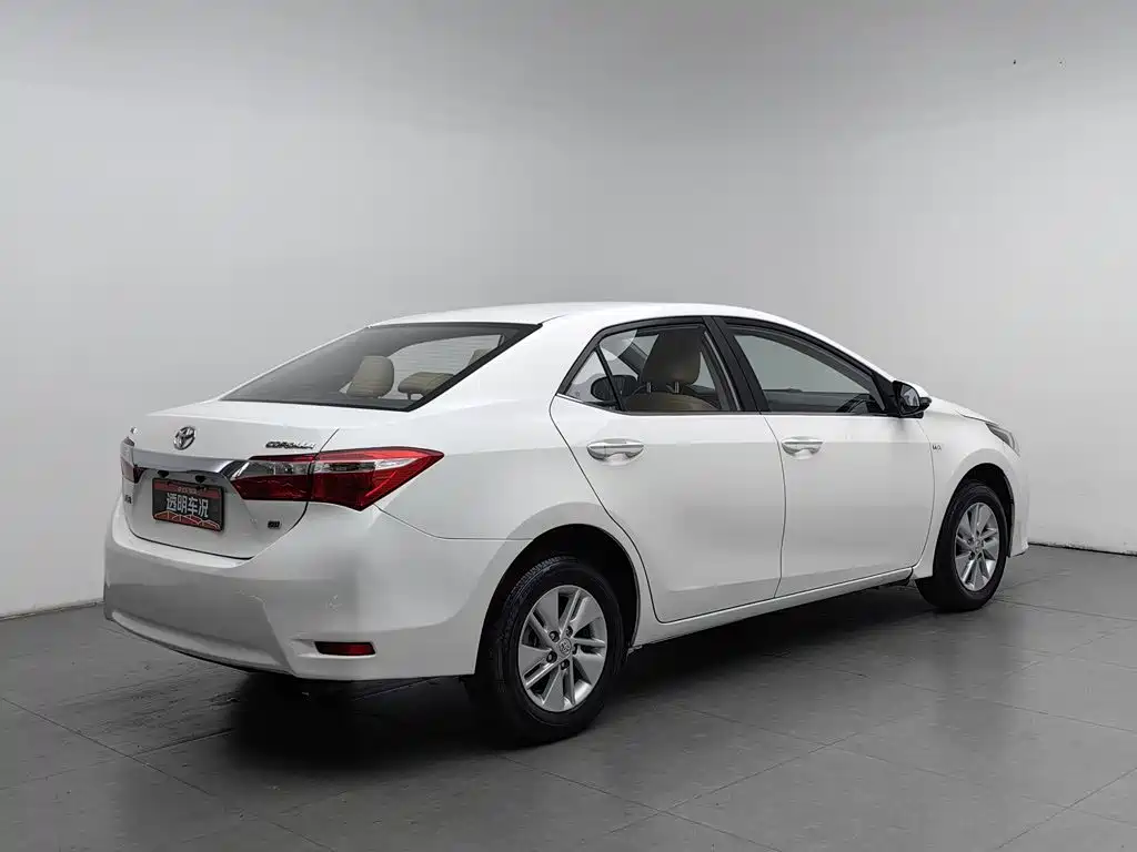 Toyota Corolla 2016 — фото 2