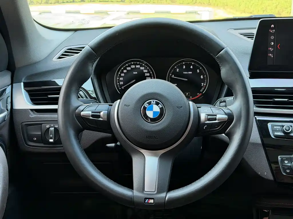 BMW X1 2020 — фото 11