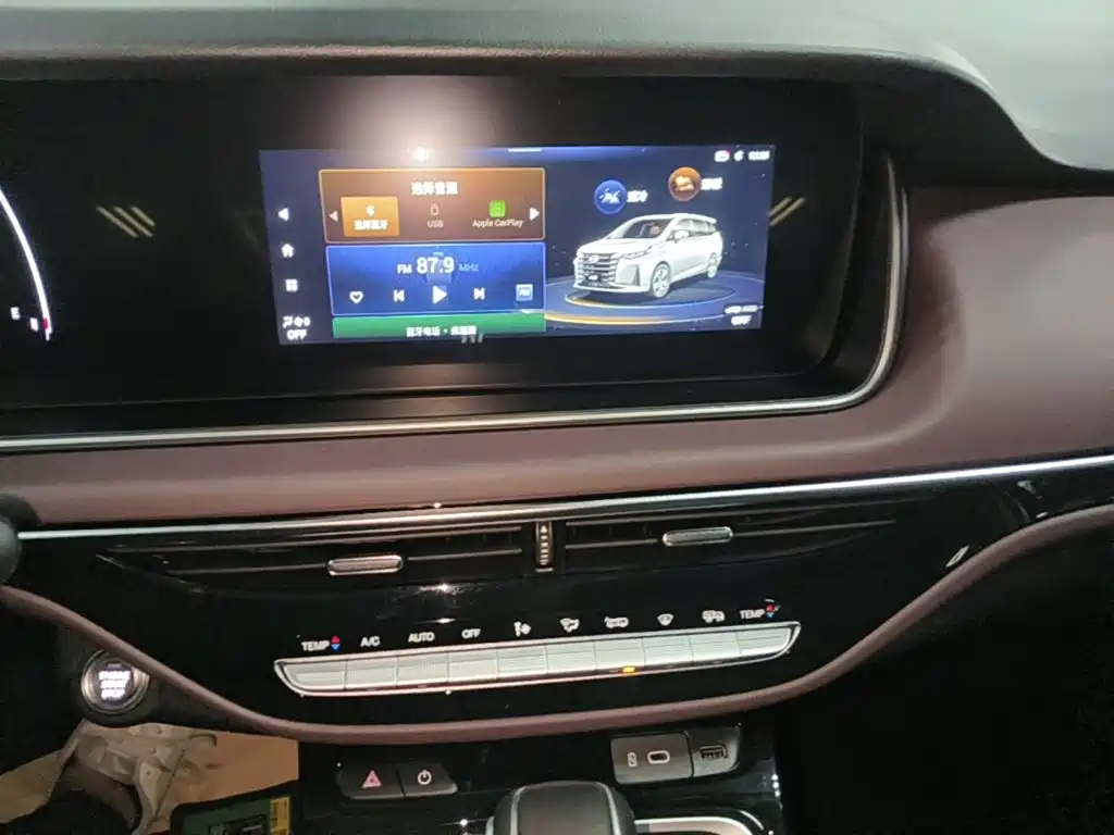 GAC Motor Trumpchi M6 2023 — фото 13