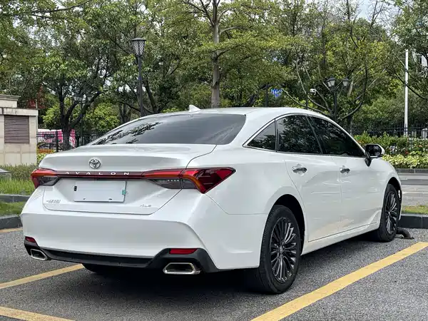 Toyota Avalon 2023