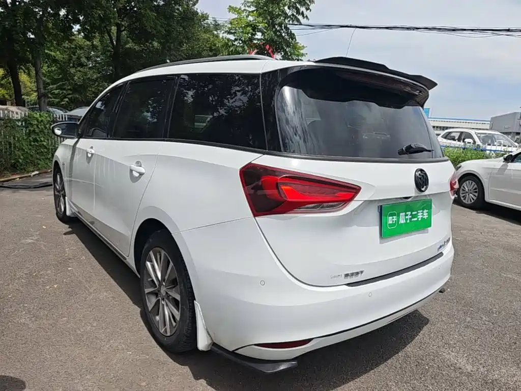 Buick GL6 2021
