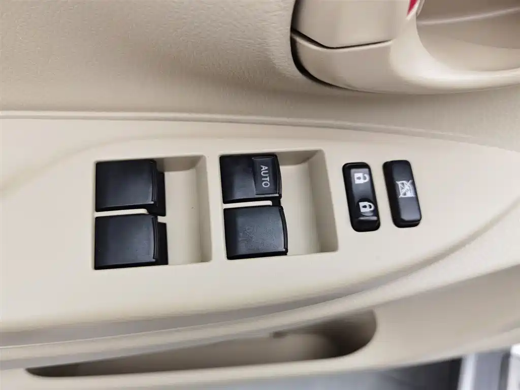 Toyota Vios 2015 — фото 9