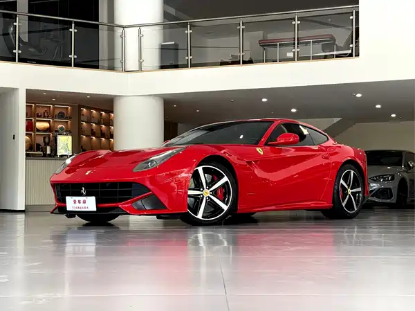 Ferrari F12berlinetta 2014