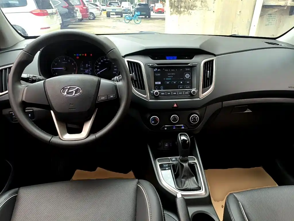 Hyundai ix25 2016 — фото 10