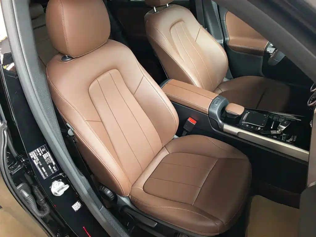Mercedes-Benz GLB 2022 — фото 18