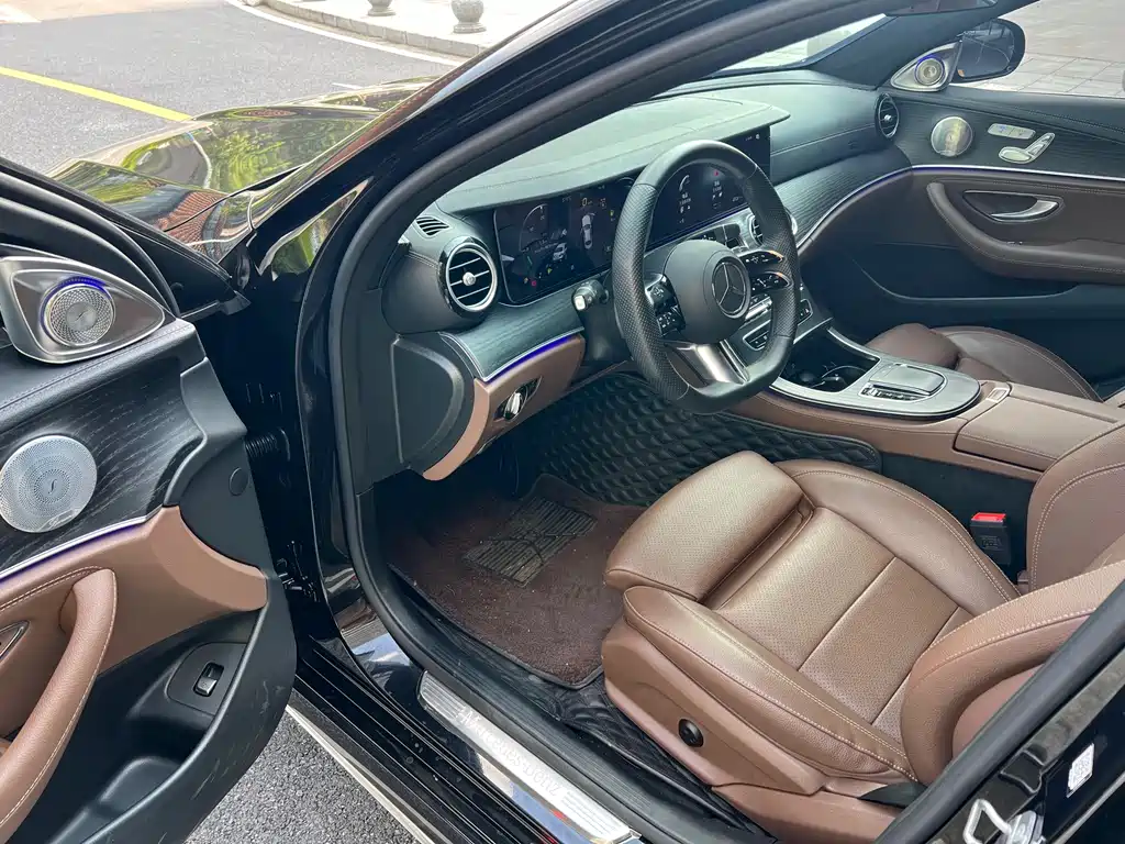 Mercedes-Benz E-Class 2023