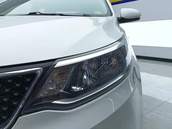 Kia K2 2015