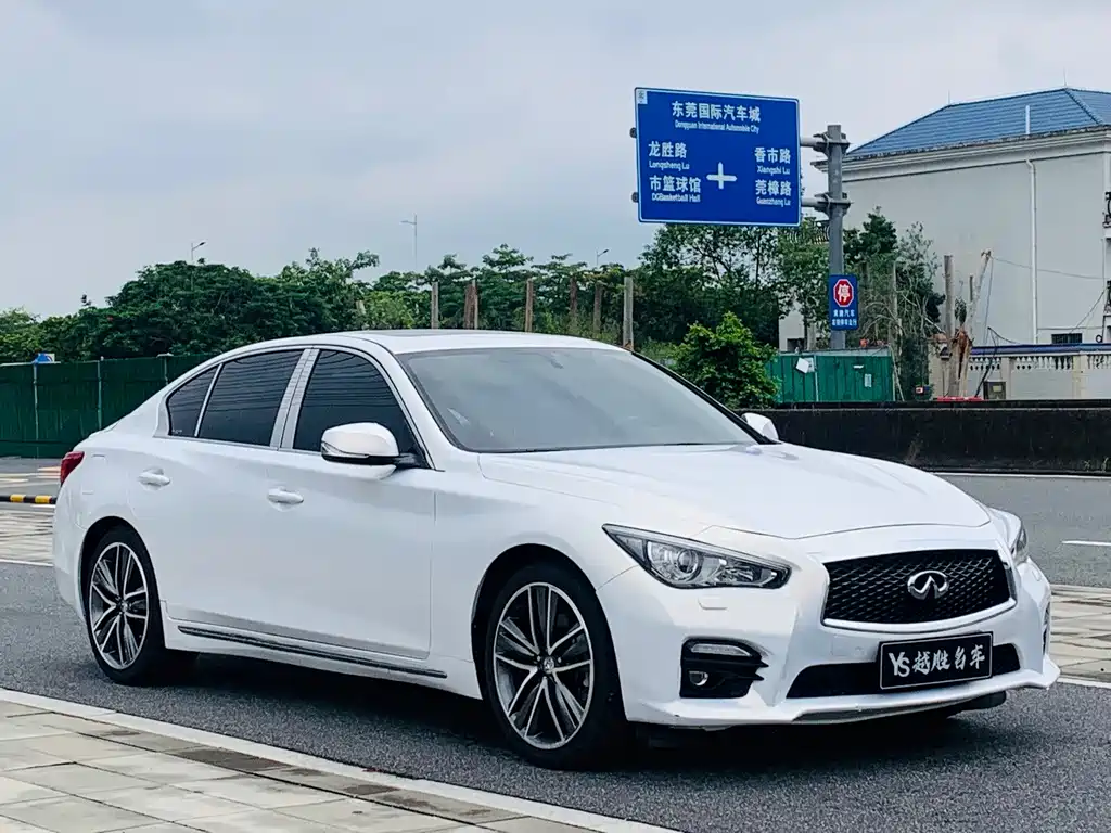 Infiniti Q50L 2017 — фото 6