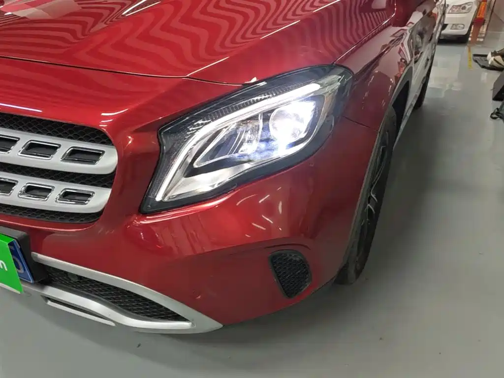 Mercedes-Benz GLA 2018 — фото 24