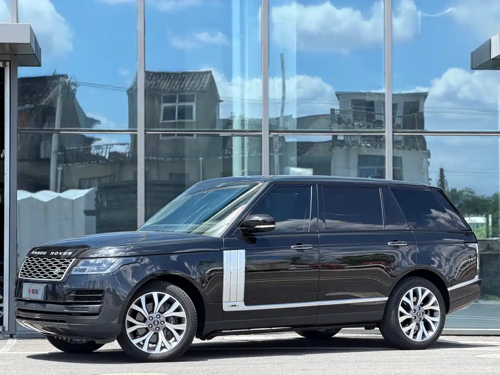 Land Rover Range Rover 2019 — фото 1