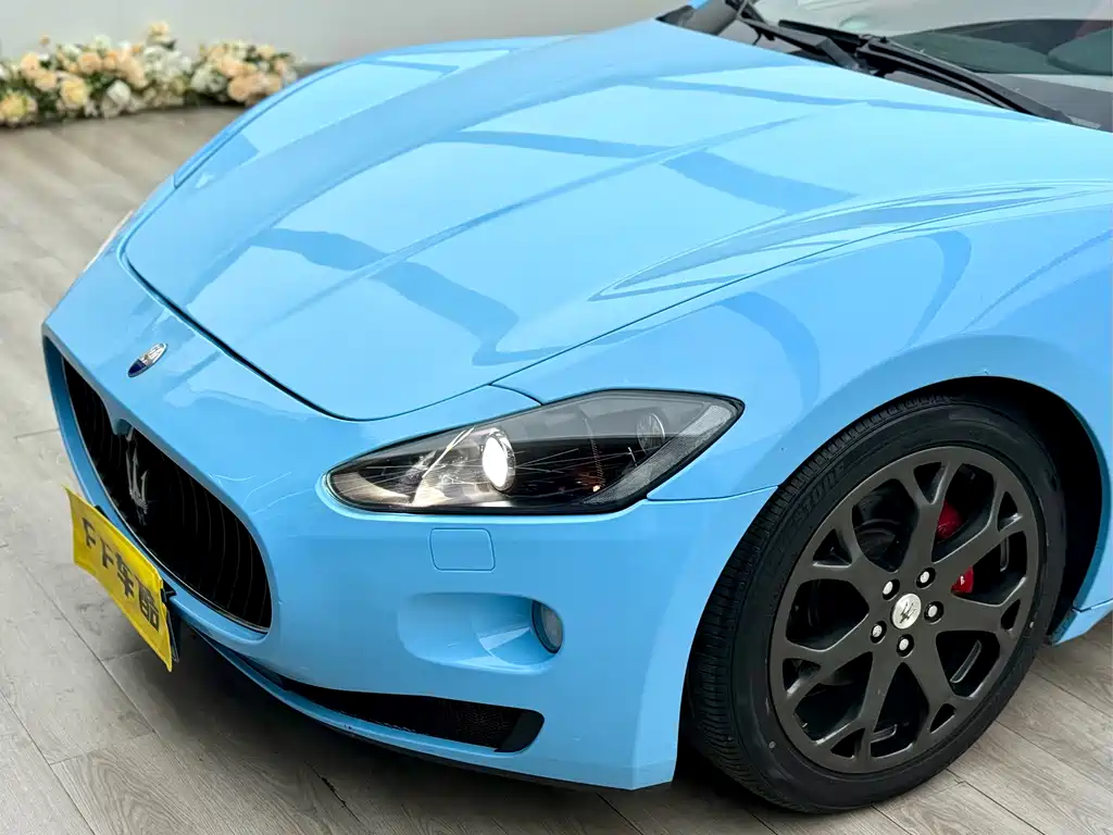 Maserati GranTurismo 2012 — фото 2