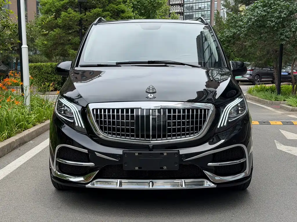 Mercedes-Benz Vito 2023