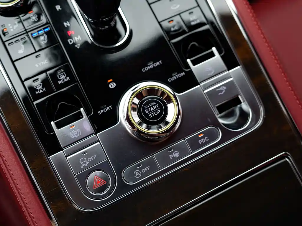 Bentley Continental 2020 — фото 17