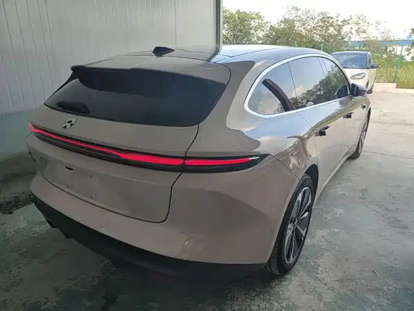 NIO ET5T 2024