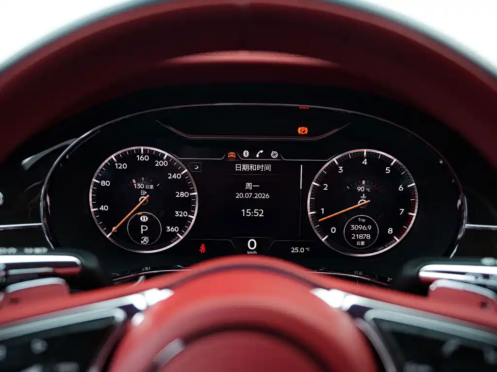 Bentley Continental 2020 — фото 19