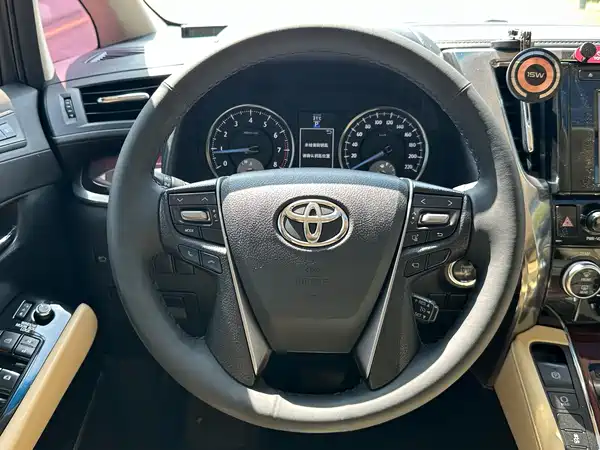 Toyota Alphard 2017