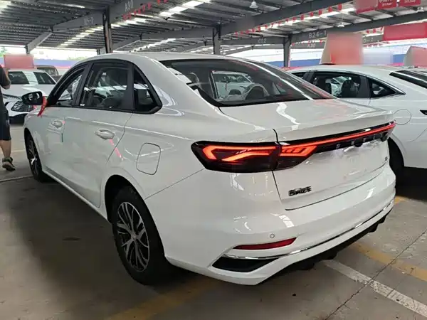 Geely Emgrand 2026