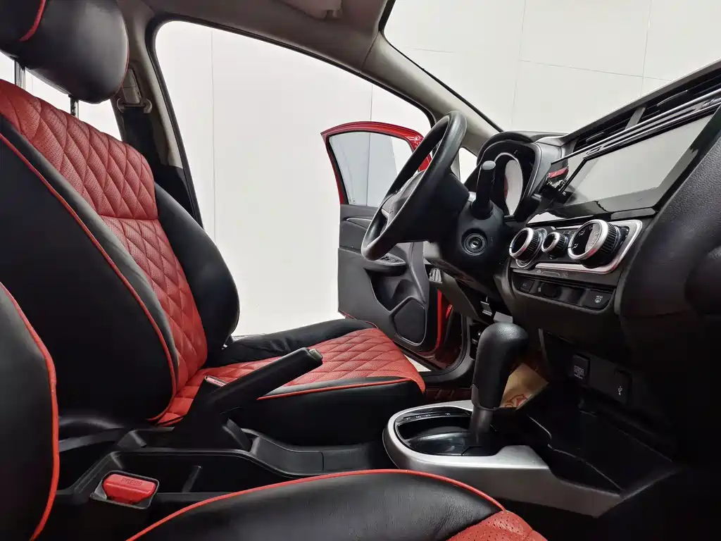 Honda Fit 2015 — фото 14