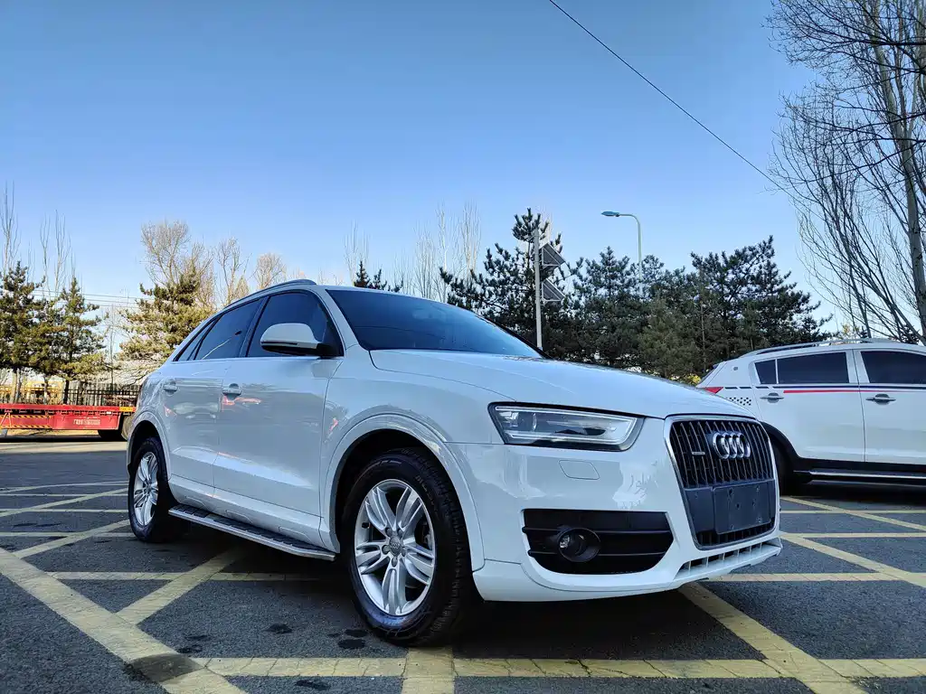 Audi Q3 2015