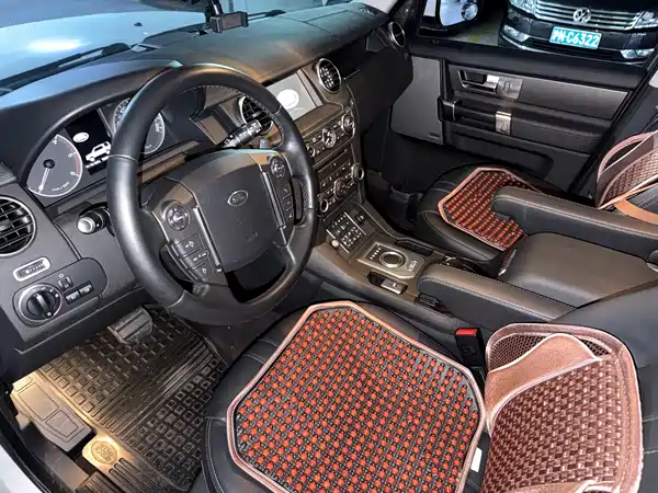 Land Rover Discovery 2015