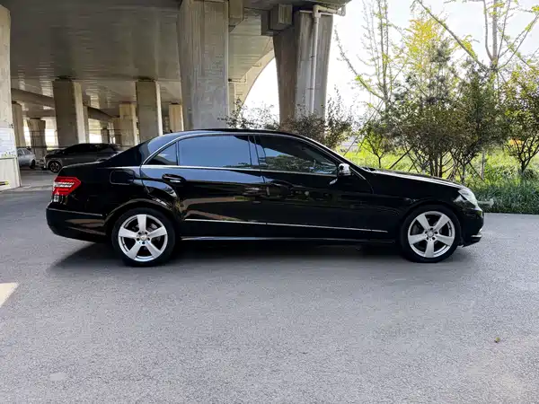 Mercedes-Benz E-Class 2013