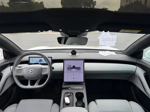NIO ET5T 2024