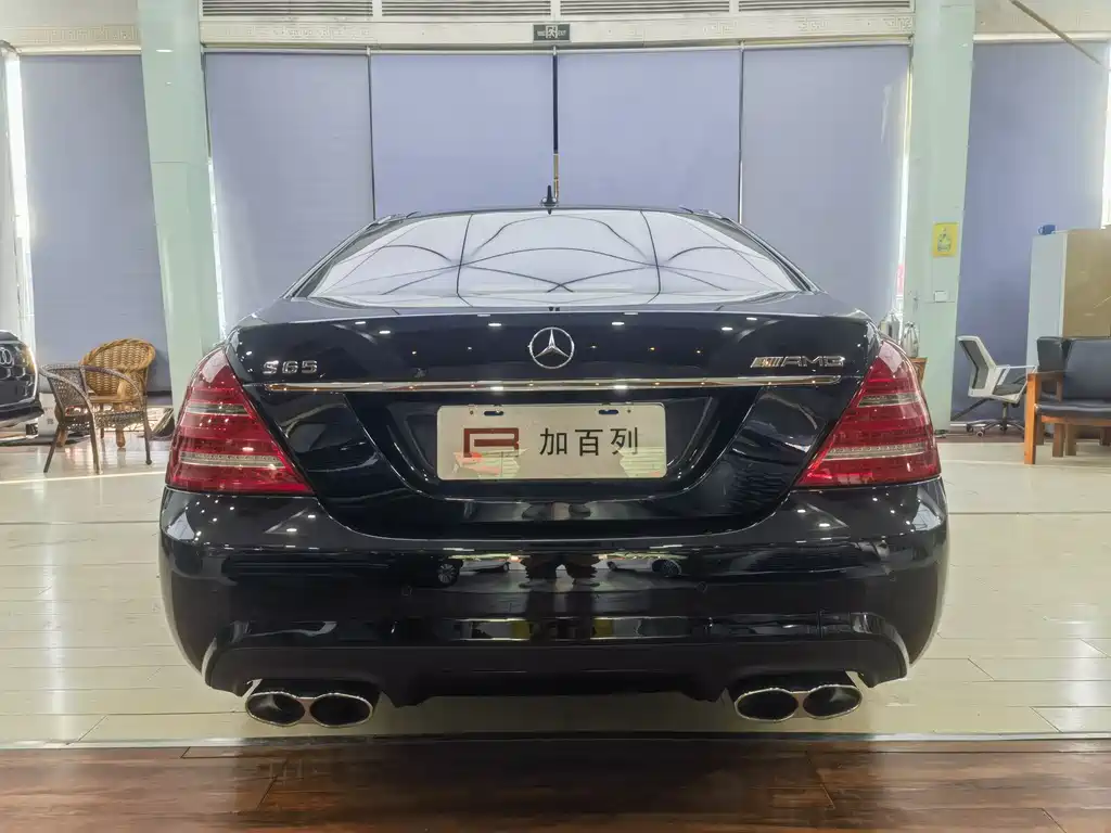 Mercedes-Benz S-Class AMG 2011 — фото 18