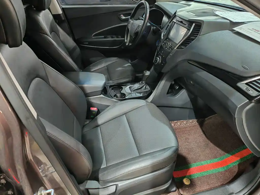 Hyundai Santa Fe 2015 — фото 16