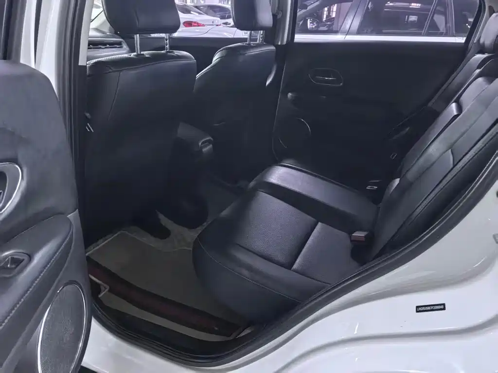 Honda Vezel 2016 — фото 10