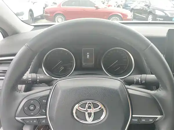 Toyota Camry 2023