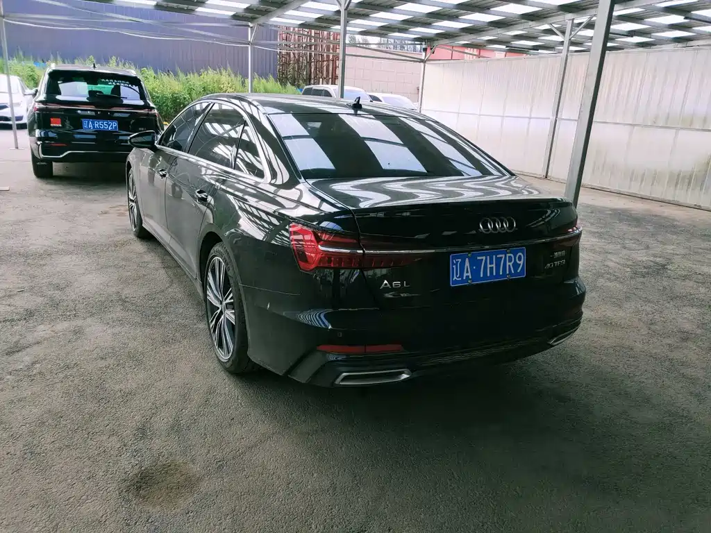 Audi A6L 2022