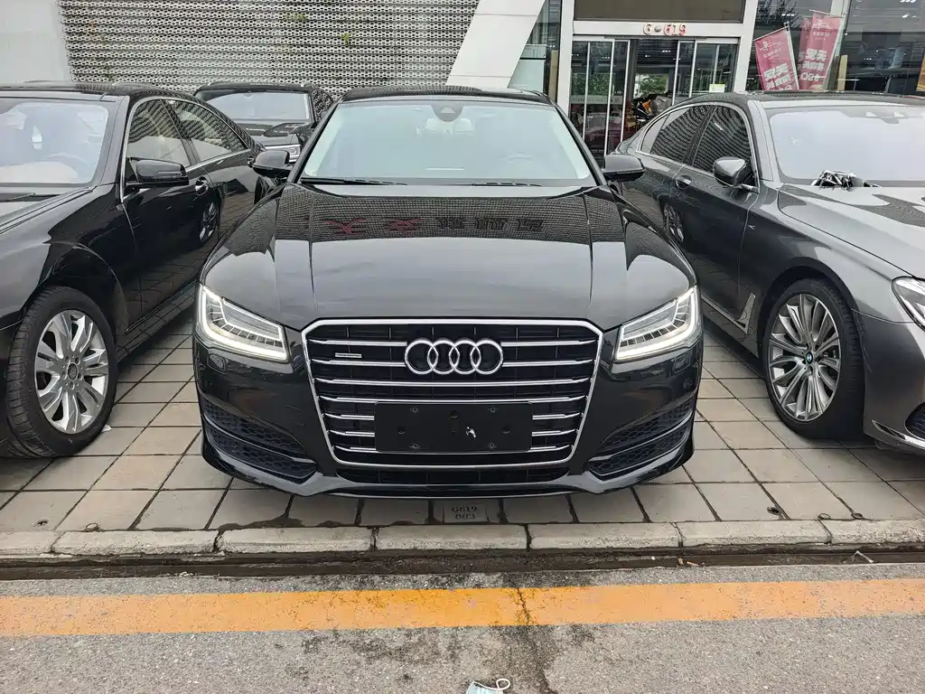 Audi A8 2018 — фото 2