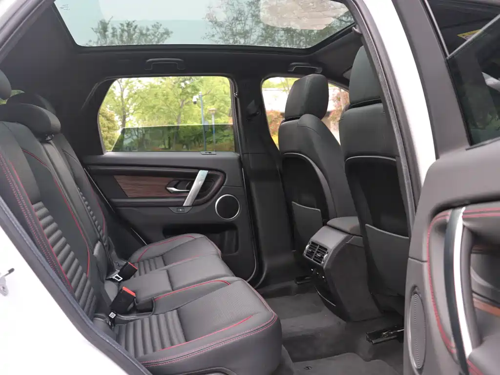 Land Rover Discovery Sport 2021 — фото 15