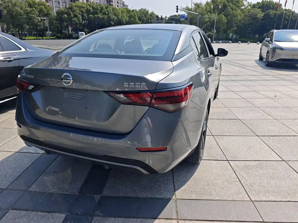 Nissan Sylphy 2022 — фото 16