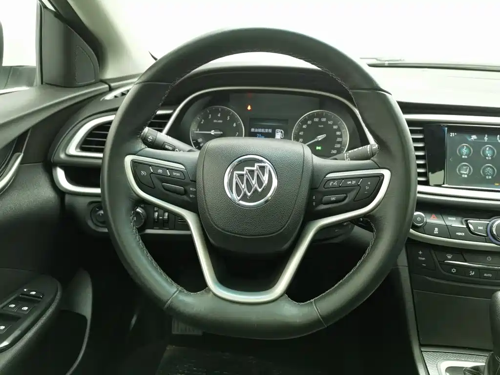 Buick Excelle 2021 — фото 11