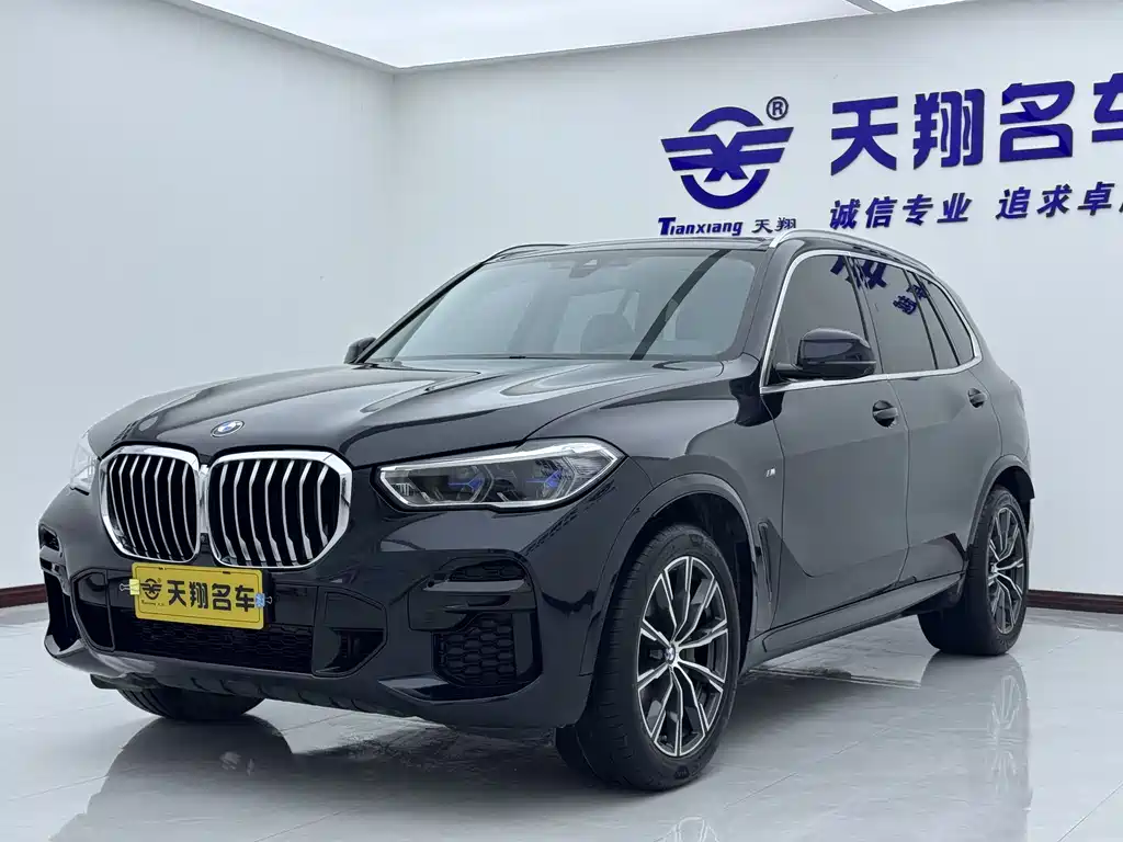BMW X5 2022 — фото 1