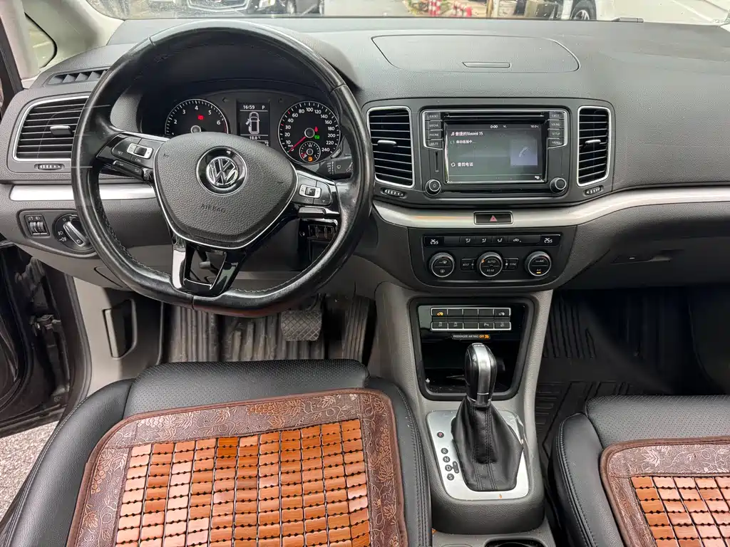Volkswagen Sharan 2016 — фото 9