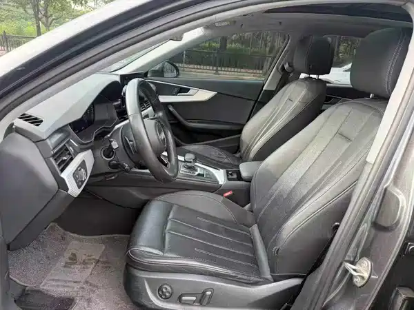 Audi A4L 2021